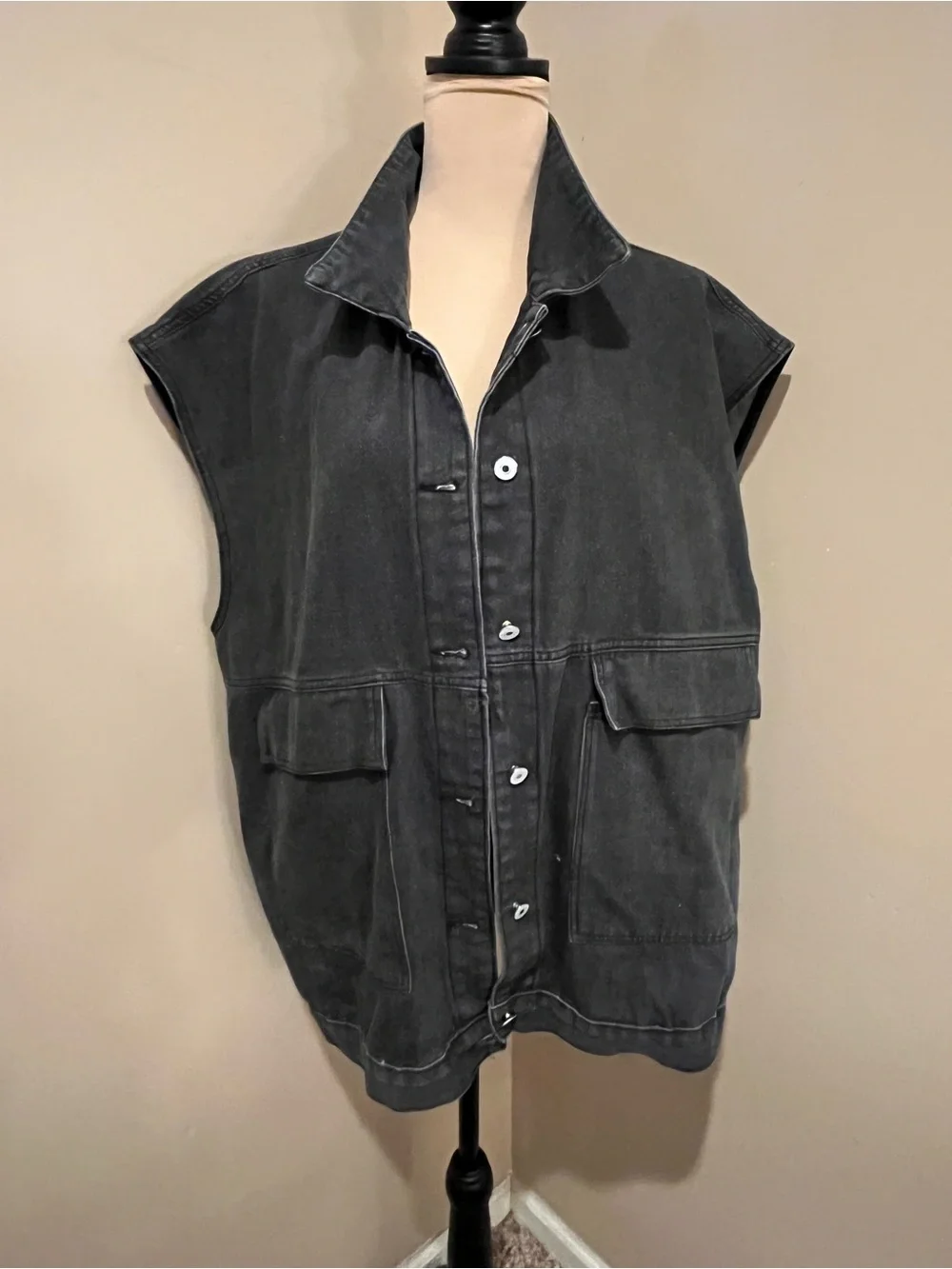 The Lifestyled Co Oversized Black Denim Button-Front Vest, Flap Pockets, XL